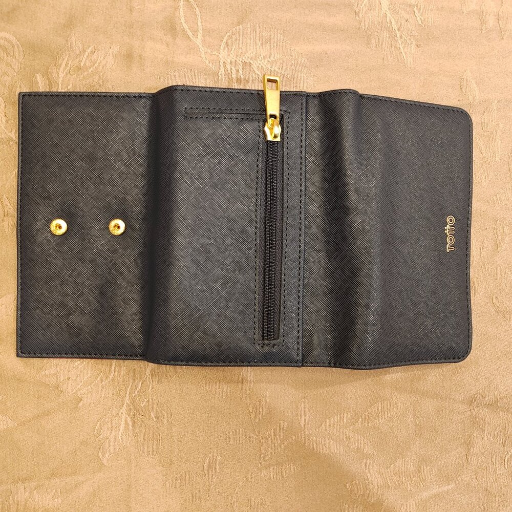 Totto Navy Blue RFID Blocker Wallet, New Without Tags! - Picture 5 of 10